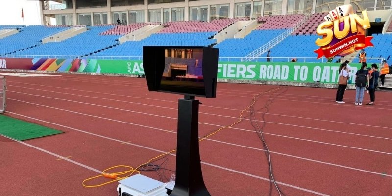 Khu VAR và các khu vực trên sân bóng khác