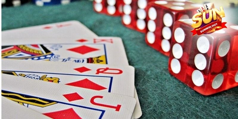 Liêng - Game bài trực tuyến cược nhanh, ăn to